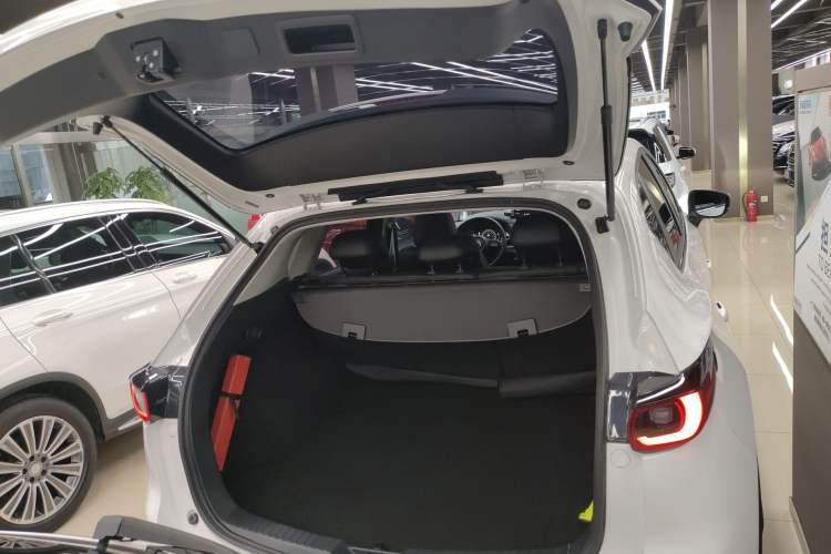 Used Mazda CX-5 2024 2.0L Automatic Two-Wheel Drive ZhiShang Version Trunk