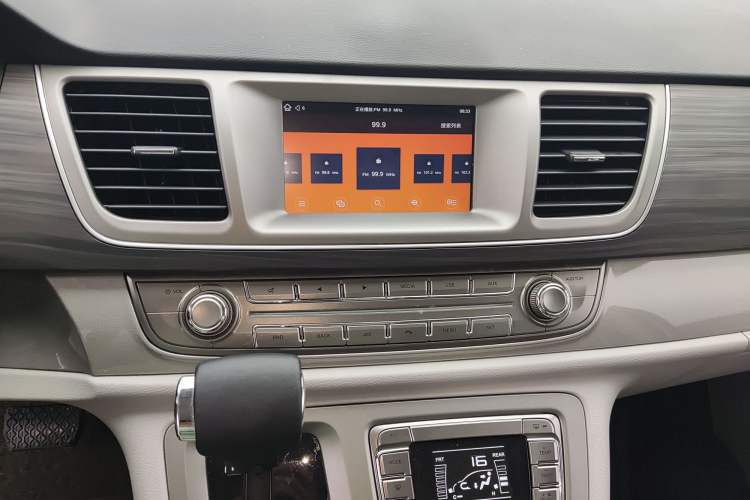 Used SAIC MAXUS G10 2018 PLUS 2.0T Automatic Smart Edition