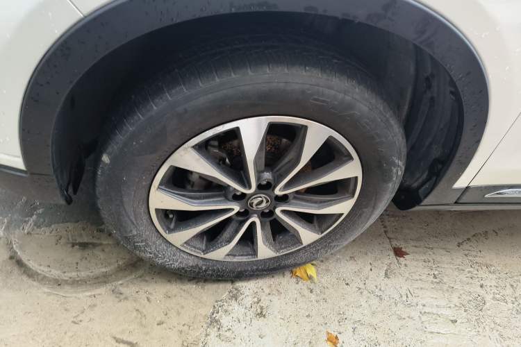 Used Dongfeng Fengdu MX5 2016 2.0L Automatic Flagship Edition
