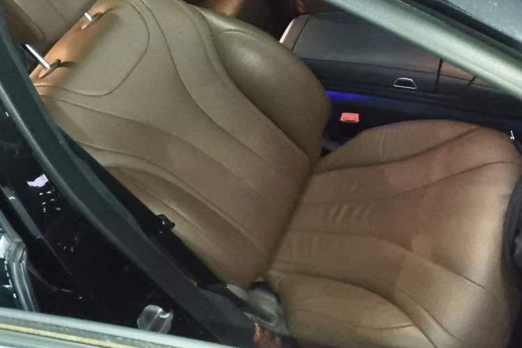 Used Mercedes-Benz S-Class 2016 S 320 L Business Model
