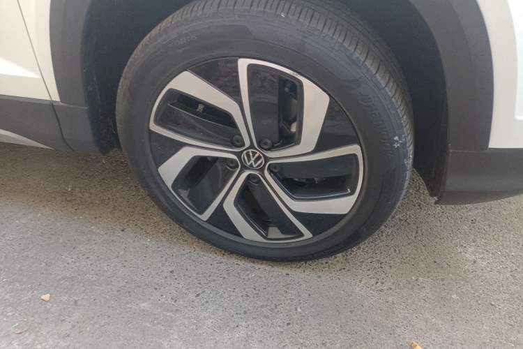 Used Volkswagen Tharu 2024 300TSI Two-Wheel-Drive Full Moon Edition