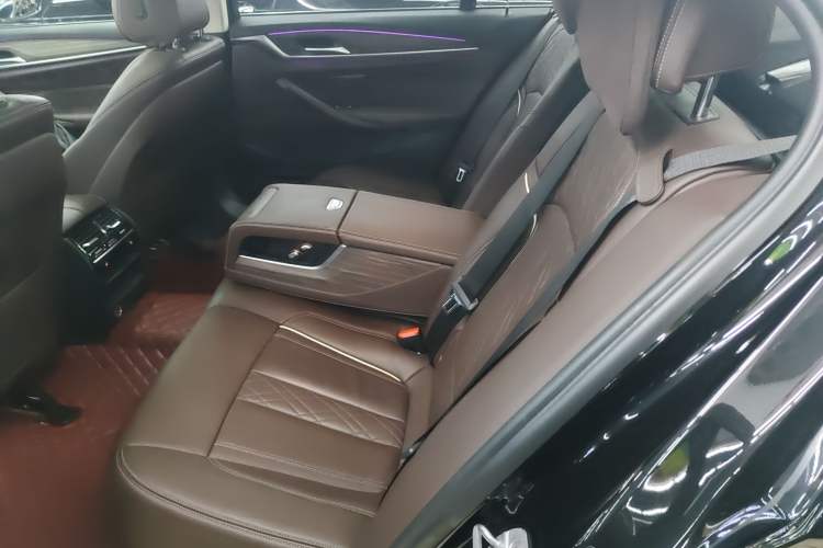 Used BMW 5 Series 2018 Facelifted 530Li xDrive Luxury Package