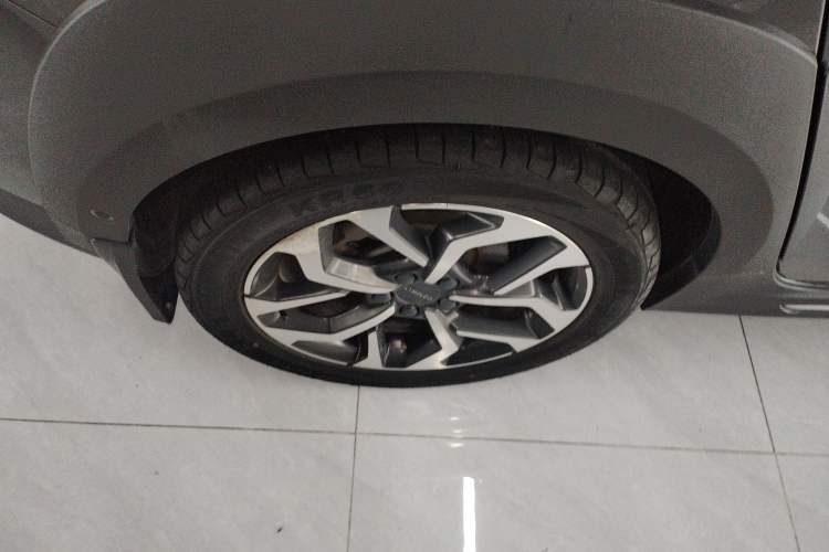 Used Lynk & Co 02 2020 1.5T DCT Two-Wheel Drive Pro Edition Right Rear Wheel Hub