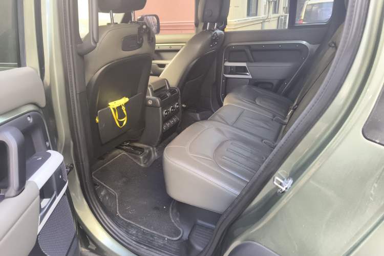 Used Land Rover Defender 2020 110 P400 HSE
