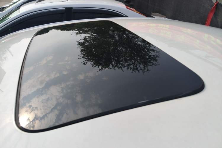 Used Chevrolet Cavalier 2019 320 Manual Xinyue Edition Roof