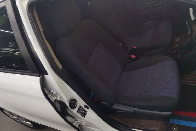 Used Toyota YARiS L Zhi Xuan 2016 Revised 1.5E CVT Charming Edition Right Front Seat