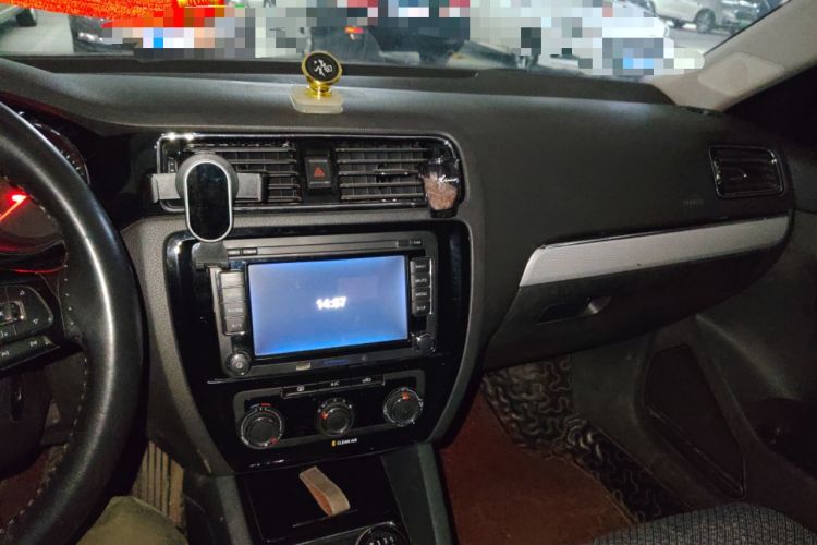 Used Volkswagen Sagitar 2017 1.6L Manual Comfort Model