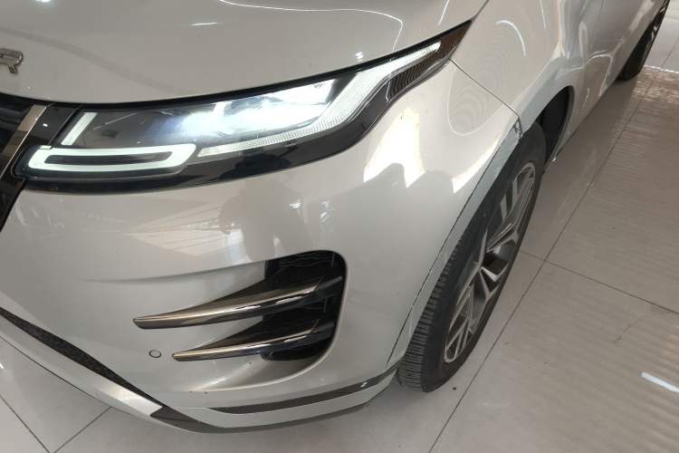 Used Land Rover Range Rover Evoque 2021 Range Rover Velar 249 PS R-Dynamic S Performance Edition