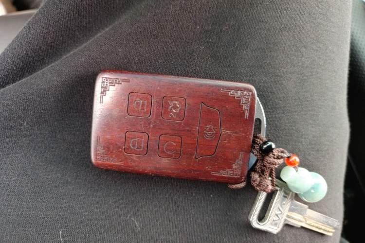 Used Cadillac XTS 2018 28T Elite Edition Vehicle Key