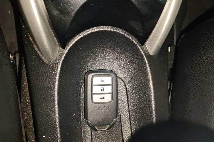Used Honda Crider 2013 1.8L automatic luxury edition Vehicle Key