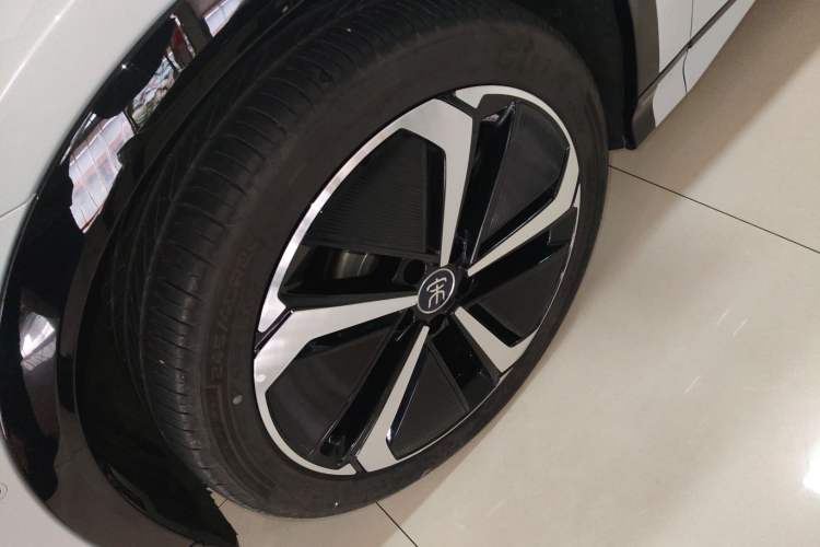 Used BYD Song L EV 2025 Intelligent Driving Version 662 km LiDAR Excellence Edition