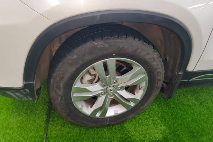 Used CHANGAN CS75 2015 1.8T Automatic 4x4 Elite Model China V Standard