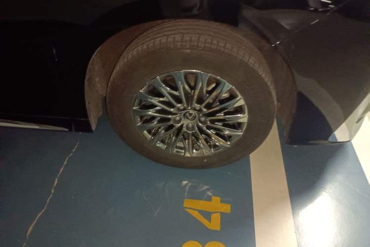 Used Lexus LM 2020 300h Seven-Seat Elegant Edition
