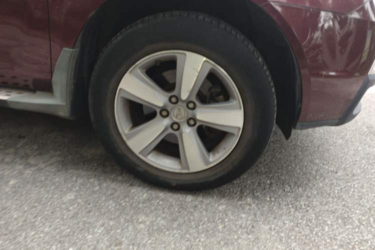 Used Acura MDX 2010 3.7 Standard Edition Right Front Wheel Hub