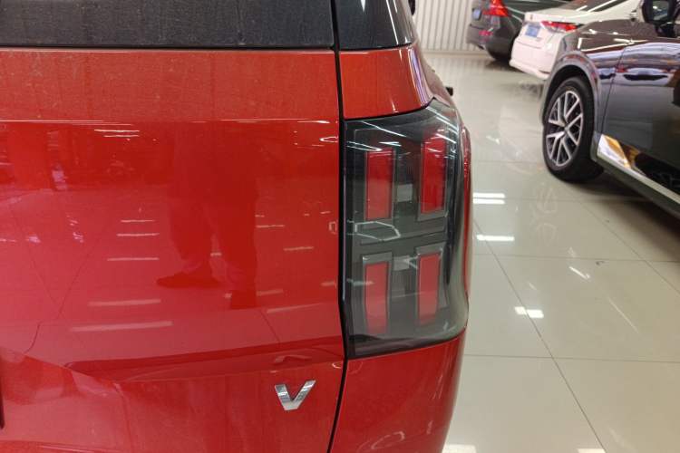 Used AION V 2024 Aion Tyrannosaurus 650 LiDAR Edition