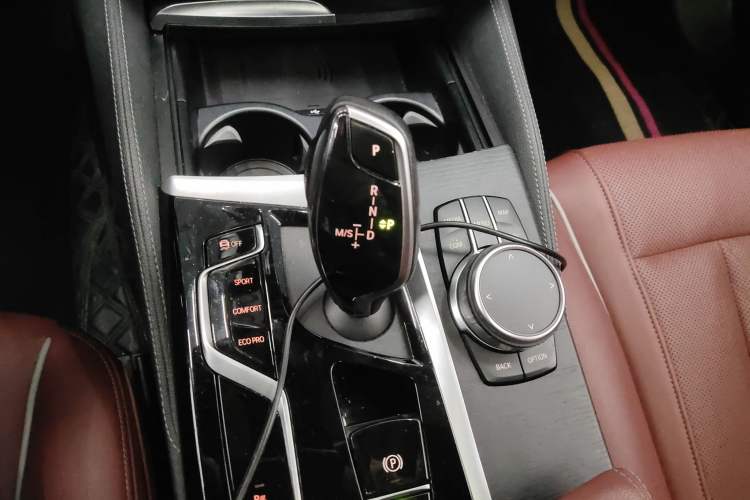 Used BMW 5 Series 2022 Second Facelift 530Li Leading Edition M Sport Package
