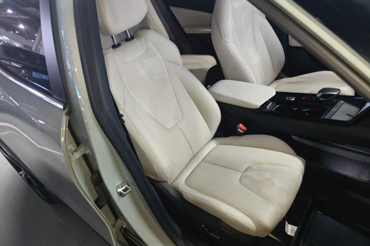 Used Geely Auto Emgrand X7 Sport 2023 Boyue COOL 1.5TD ZhiZun Edition