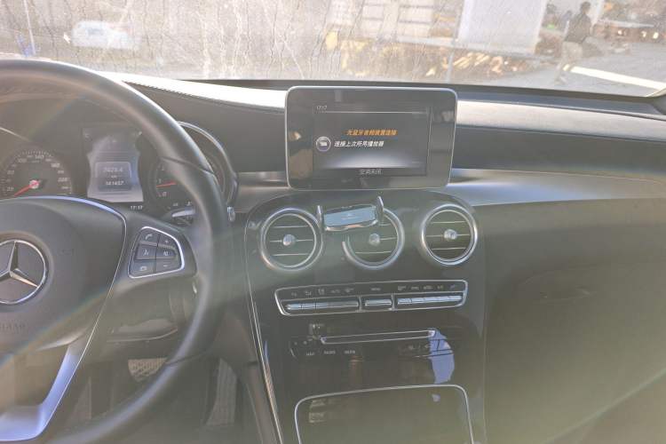 Used Mercedes-Benz GLC 2017 GLC 260 4MATIC Luxury Model