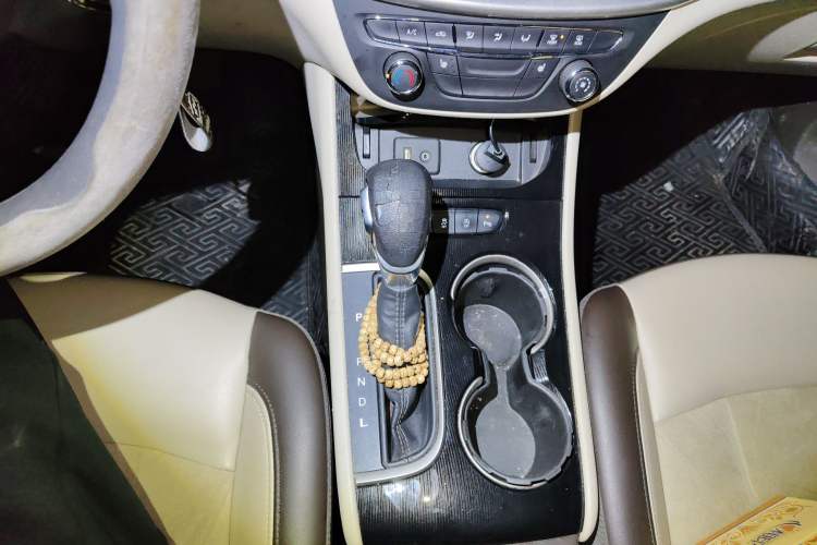 Used Buick Verano 2015 Sedan 15S Automatic Leading Model Gear Lever