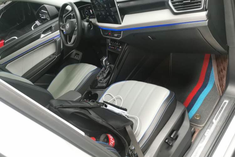 Used Volkswagen Tayron GTE Plug-in Hybrid 2023 280TSI Luxury Plus Advanced Edition Right Front Seat