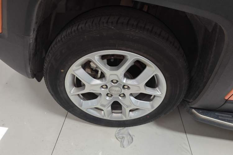 Used Jeep Renegade 2018 Connected Large Screen Version 180T Automatic High-Energy Edition
