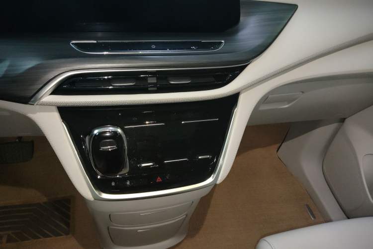 Used Buick GL8 2023 ES Lu Zun Luxury Edition and Yue Version
