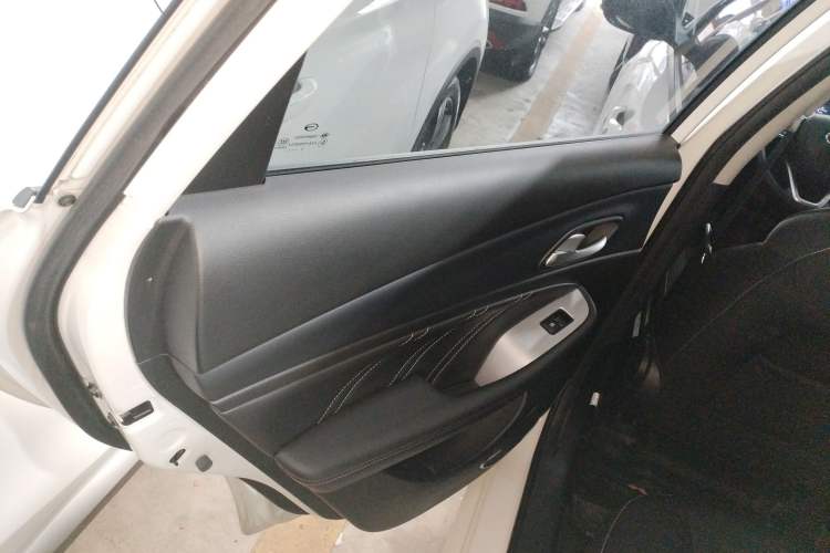 Used GAC Trumpchi GA4 2021 PLUS 235T Manual Elite Edition