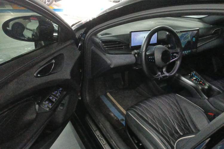 Used BYD Seal 2022 550 km Standard Range Rear-Wheel Drive Elite Version
