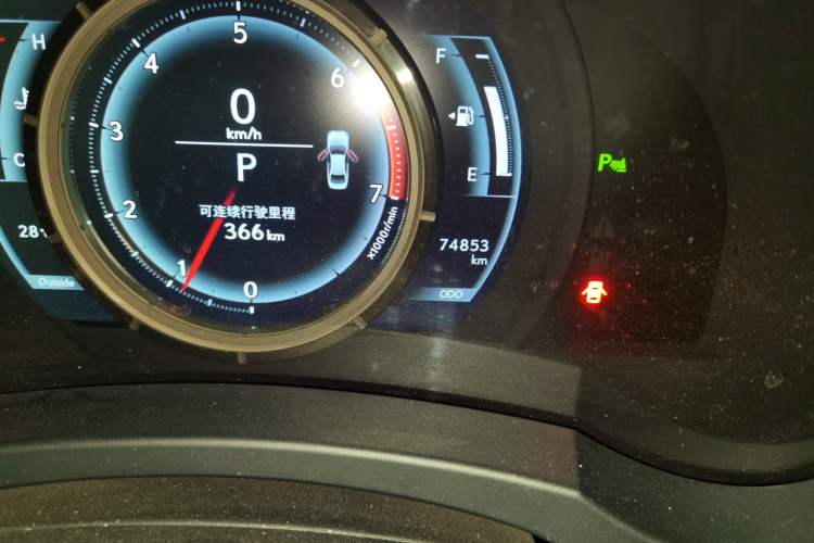 Used Lexus IS 2017 300 F SPORT Edition Odometer Close Up