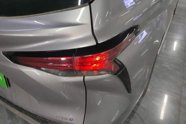 Used Toyota Granvia 2023 2.5L Hybrid Comfort Edition