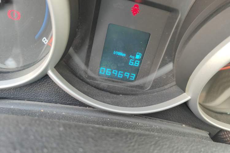 Used Chevrolet Cruze 2013 Hatchback 1.6L Manual Luxury Model