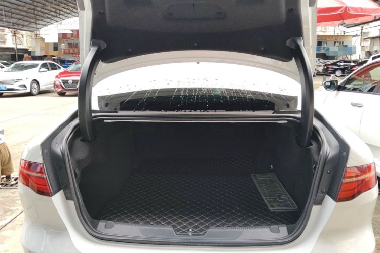 Used Jaguar XEL 2020 2.0T 250 PS SE Tech-Elegant Edition