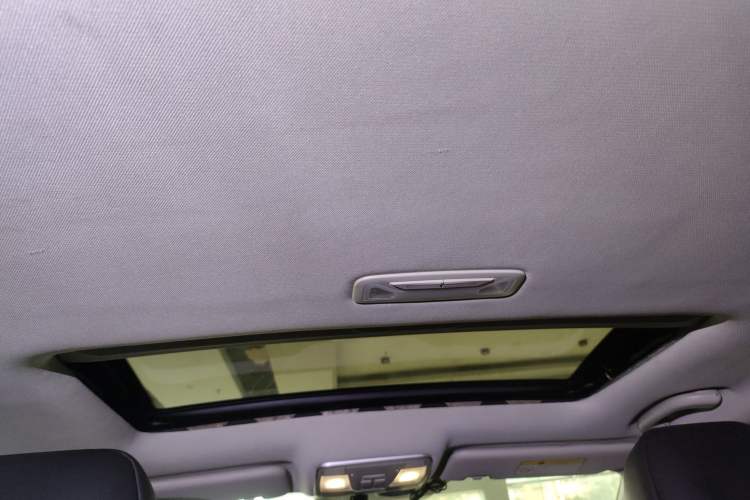 Used CHANGAN Eado 2021 PLUS 1.6L GDI CVT Luxury Model Headliner