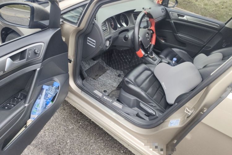 Used Volkswagen Golf 2016 230TSI Automatic Luxury Version Driver Seat