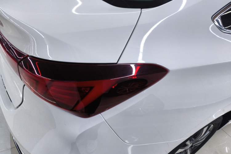 Used CHANGAN Eado 2025 PLUS 1.4T Dual-Clutch High-Energy Version
