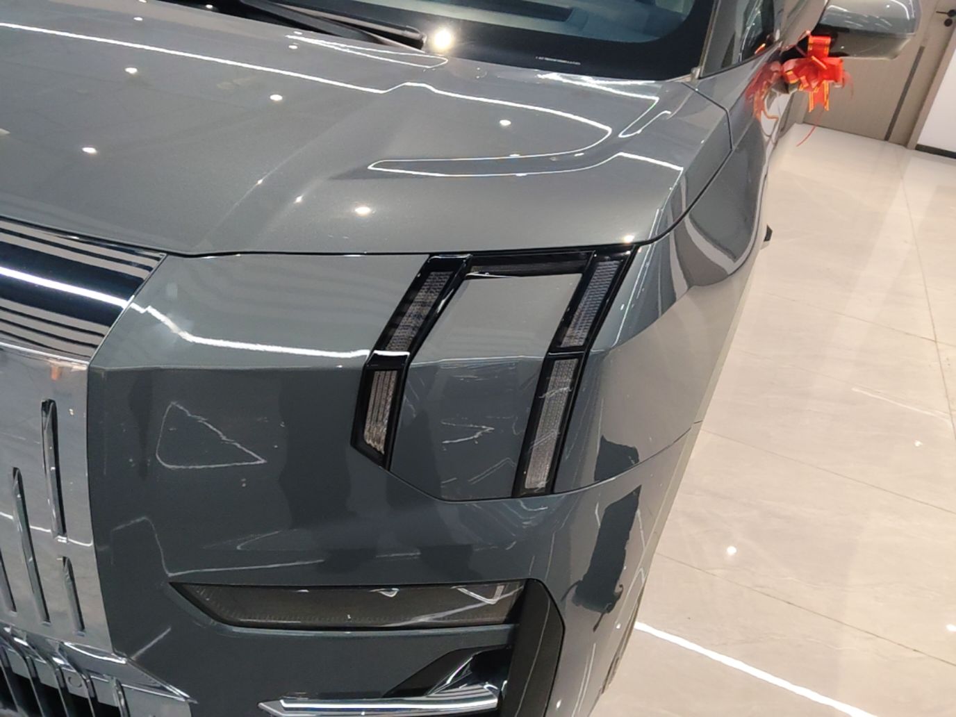 Zeekr 009 2024 Six-Seat Executive Version 4WD 108 kWh — снимка 8
