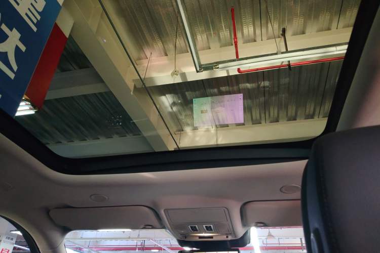 Used Land Rover Range Rover Evoque 2024 Aurora L 249 PS Prestige Light-Chasing Edition
