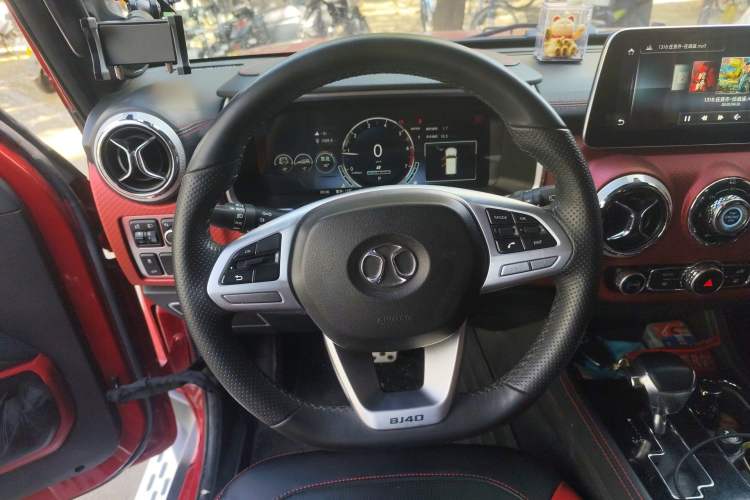 Used BAIC Off-Road BJ40 2019 2.0T Automatic Four-Wheel Drive Urban Hunter Edition Flagship Model China V Emission Standard Steering Wheel