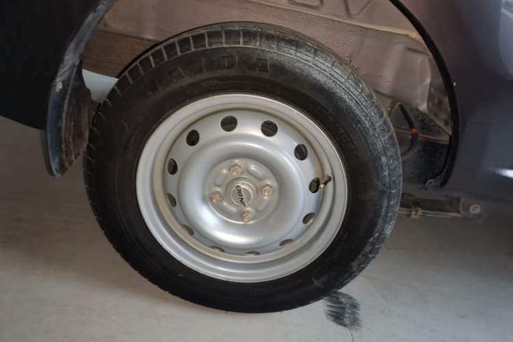 Used Jinbei Hiace X30 2021 1.5L Wealthy Edition Bus China VI Standard SWC15M