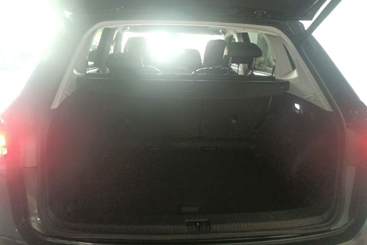 Used Volkswagen Tayron 2023 280TSI Two-Wheel-Drive Luxury Plus Advanced Version
