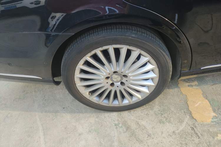 Used Mercedes-Benz E-Class 2015 E 260 L
