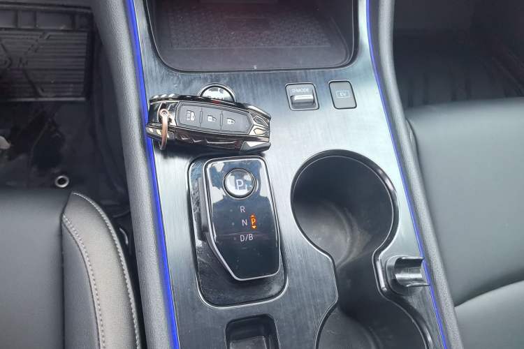 Used Nissan Sylphy 2023 Super Hybrid Electric Drive Super Smart Connectivity Plus Gear Lever