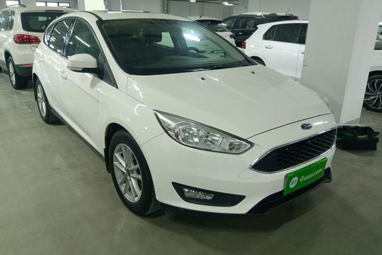 Used Ford Focus 2018 Hatchback Classic 1.6L Automatic Trendy SmartDrive Edition
