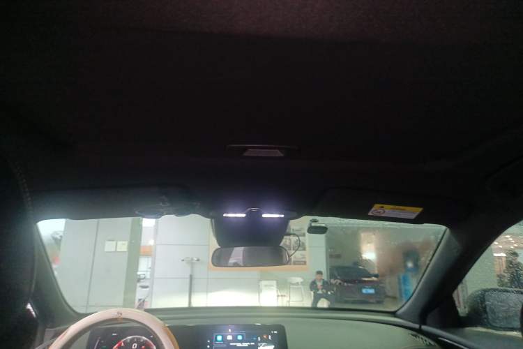 Used GAC Trumpchi EMPOW 2023 270T DCT J15 Version Headliner