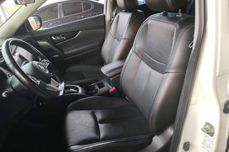 Used Nissan X-Trail 2021 2.0L CVT 2WD XE Fashion Edition Left Front Seat