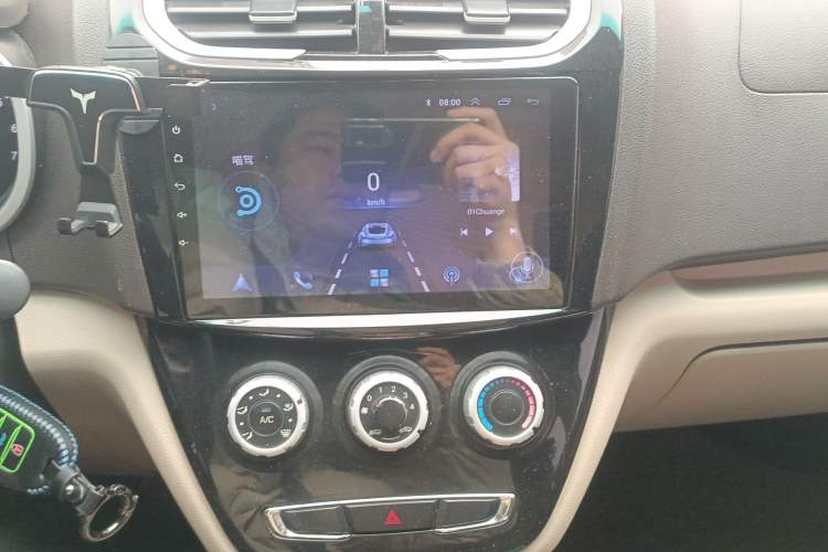 Used Jinbei 750 2015 1.5L Luxury Model