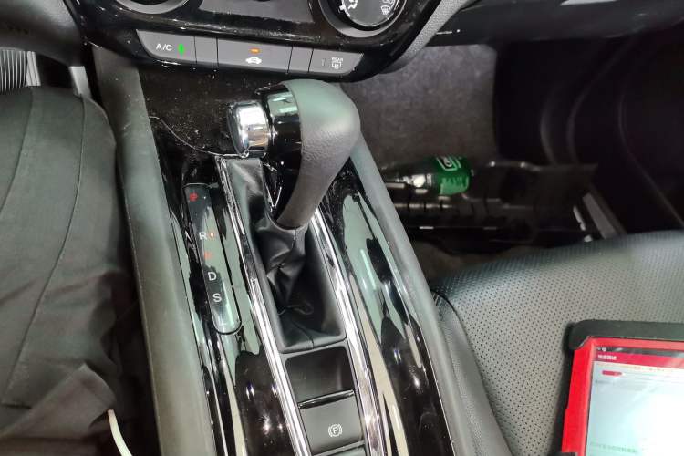 Used Honda Vezel 2020 1.5L CVT Pioneer Edition
