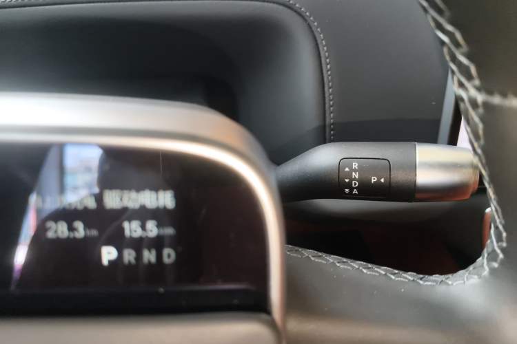 Used Li Auto L8 2023 Pro Model
