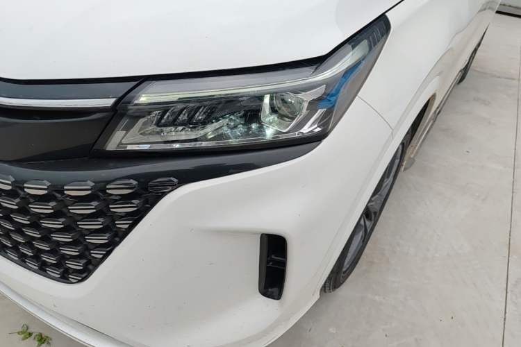 Used Landian E5 2023 1.5L DE-i 100KM Comfort Edition 7-Seater
