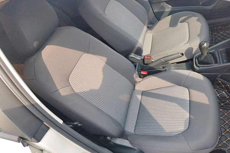 Used Volkswagen Santana 2019 1.5L Manual Fashion Edition China VI Standard